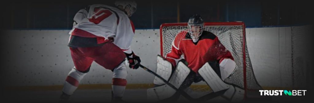 Ice Hockey Player to score