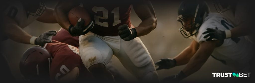 NFL Player run with ball