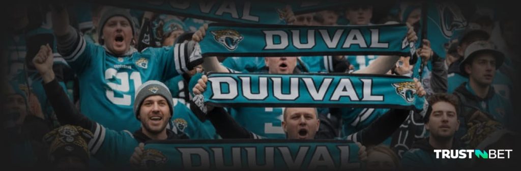 UK Jaguars fans wearing teal jerseys